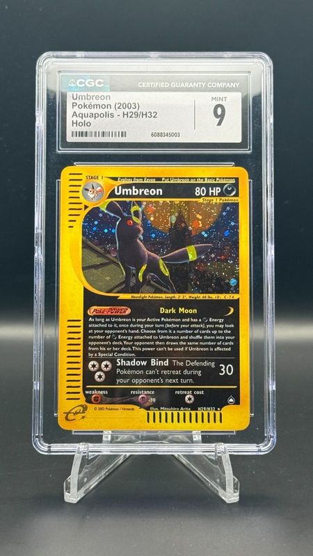 Umbreon H29/H32 Holo – Aquapolis 2003 – CGC 9 Mint